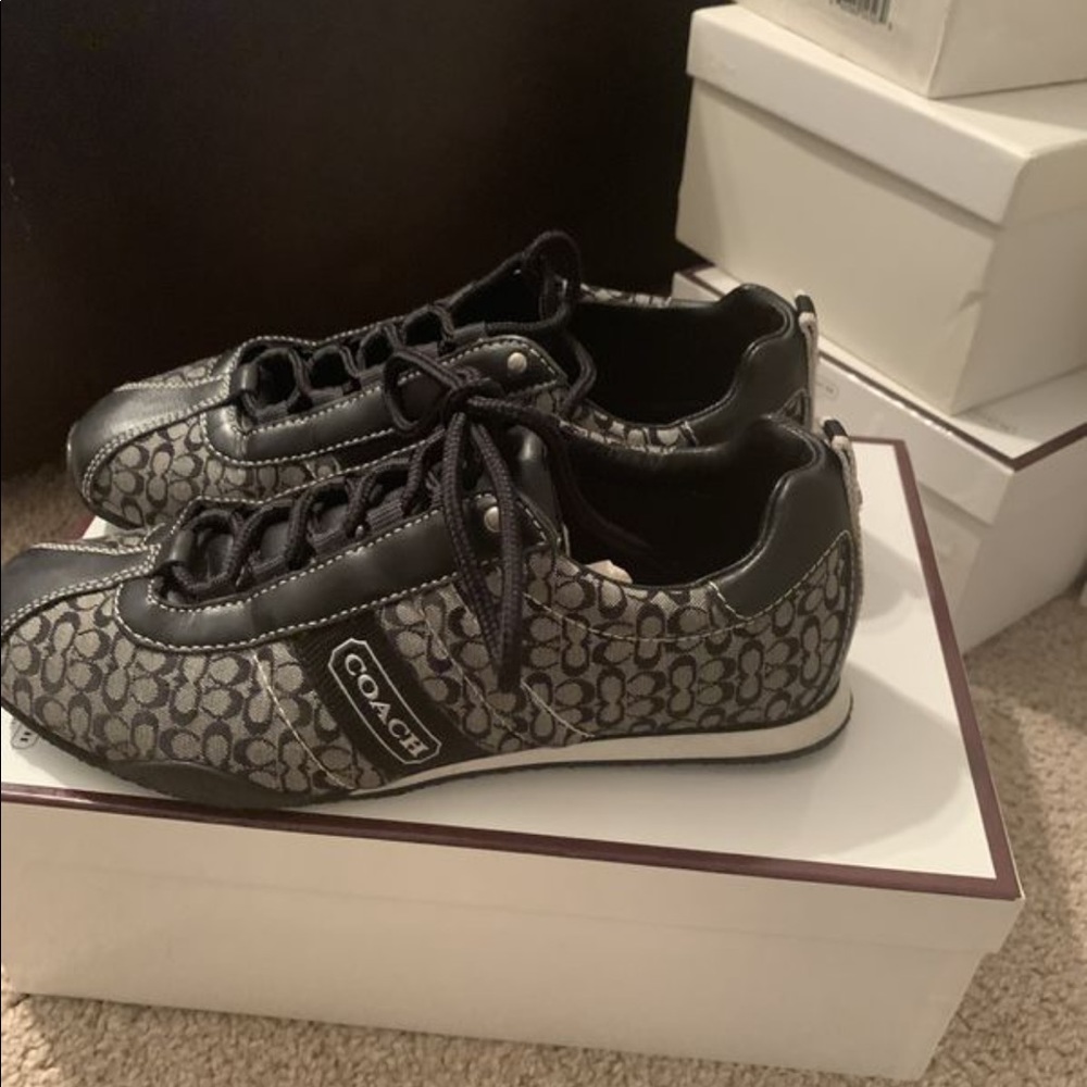 Brand new coach shoes with match belt